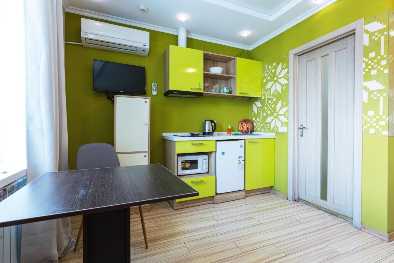 Guest House "Golden Gate 911 " Kiev Esterno foto