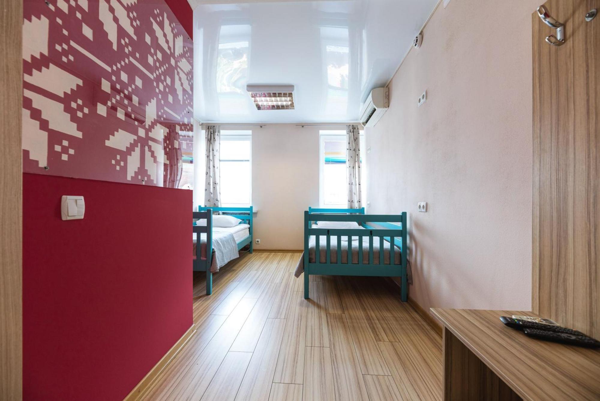 Guest House "Golden Gate 911 " Kiev Esterno foto